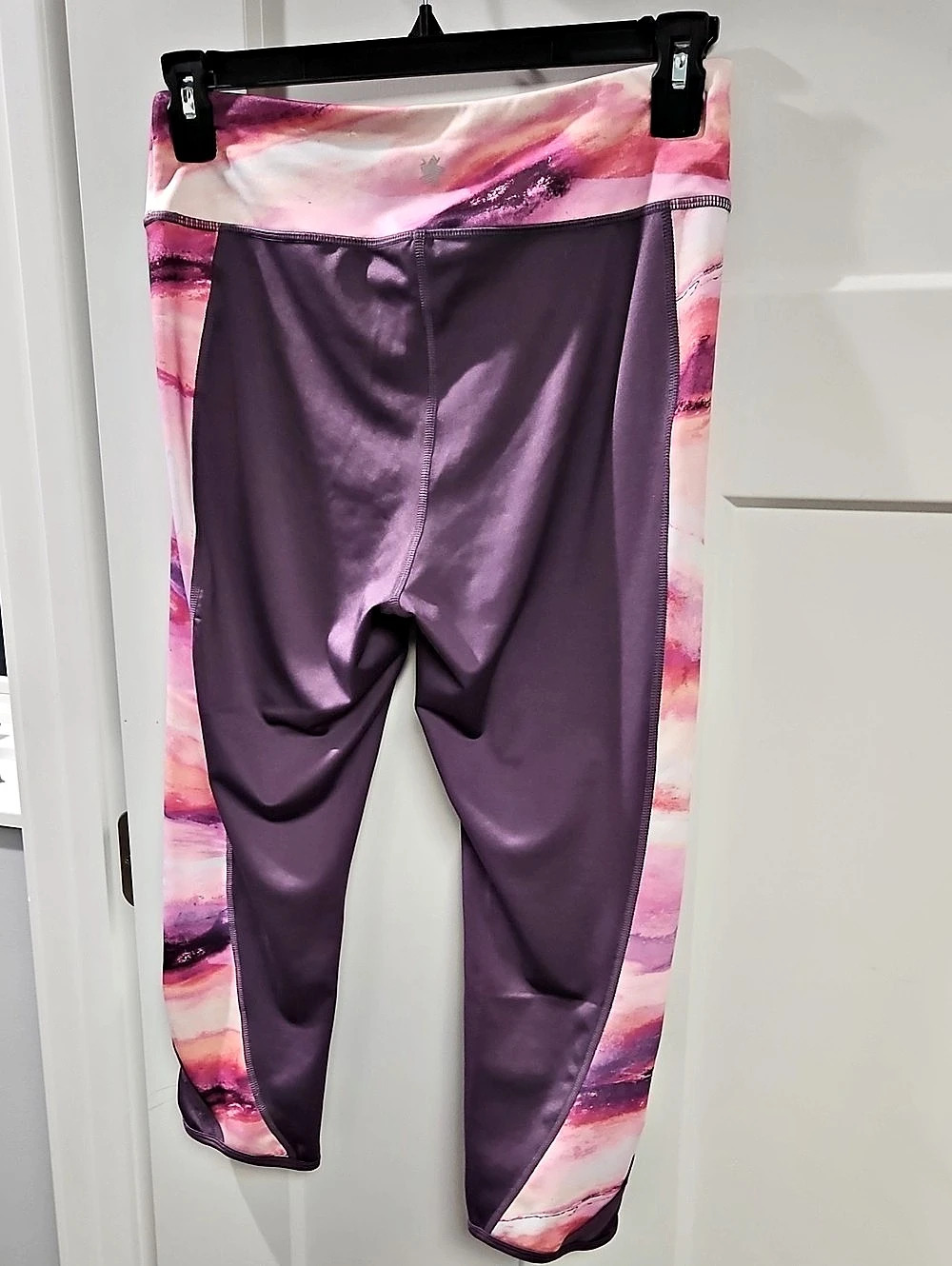 Tek Gear DryTek Abstract Athletic Leggings in Purple & Pink Size Large - Picture 2 of 4